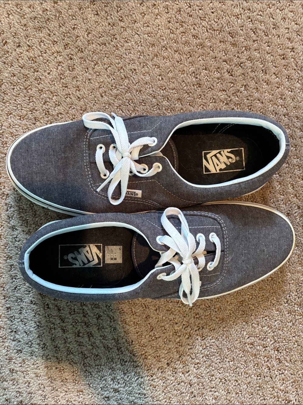Vans Men’s Gray Canvas Low-Top Sneakers